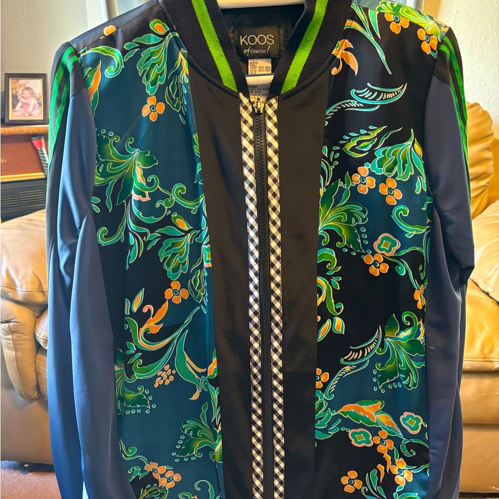 Koos of course vintage floral jacket